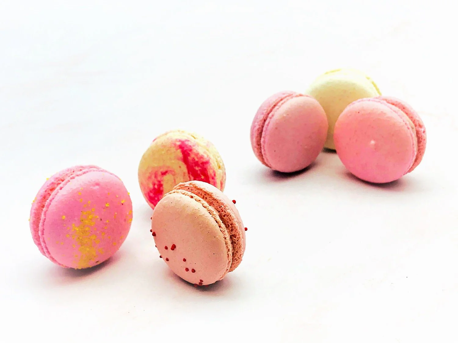 24 Pack Assorted Macaron, The Pink Set | Great for any party, celebration. - Image 3